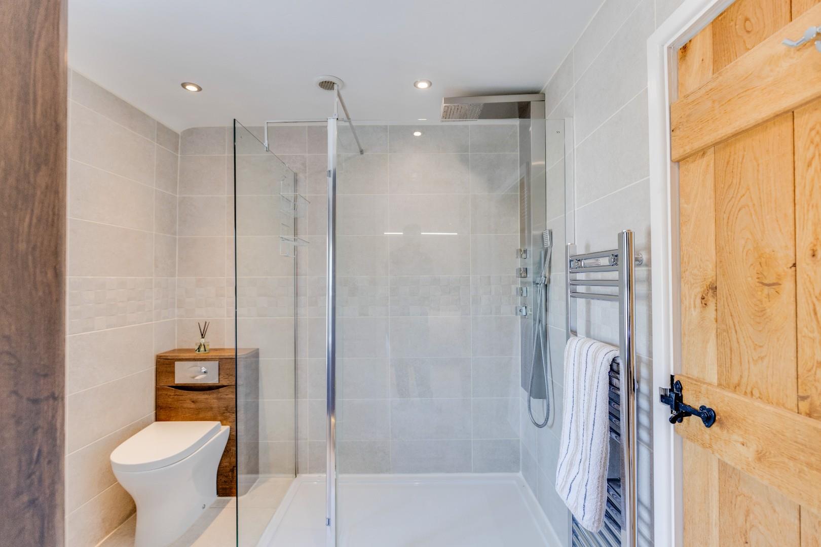 Foxleigh House, Trerhyngyll, Nr Cowbridge, Vale Of Glamorgan, CF71 7TN